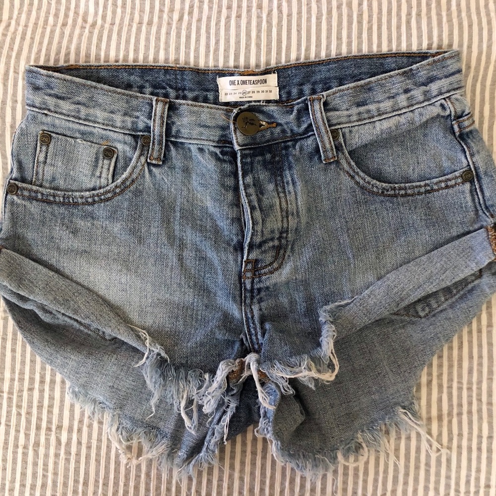 One Teaspoon Bandits Shorts 26